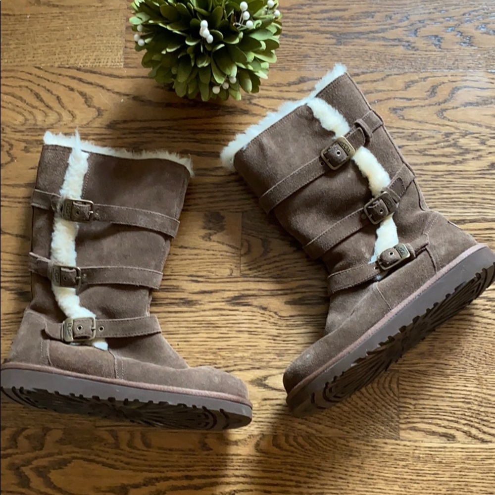 🌸Great condition. UGG boots!